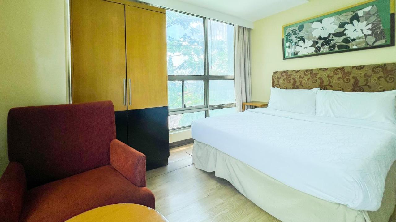 טגאיטאי One Tagaytay Place Hotel Suites Official Account מראה חיצוני תמונה