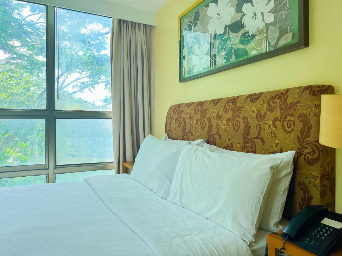 טגאיטאי One Tagaytay Place Hotel Suites Official Account מראה חיצוני תמונה