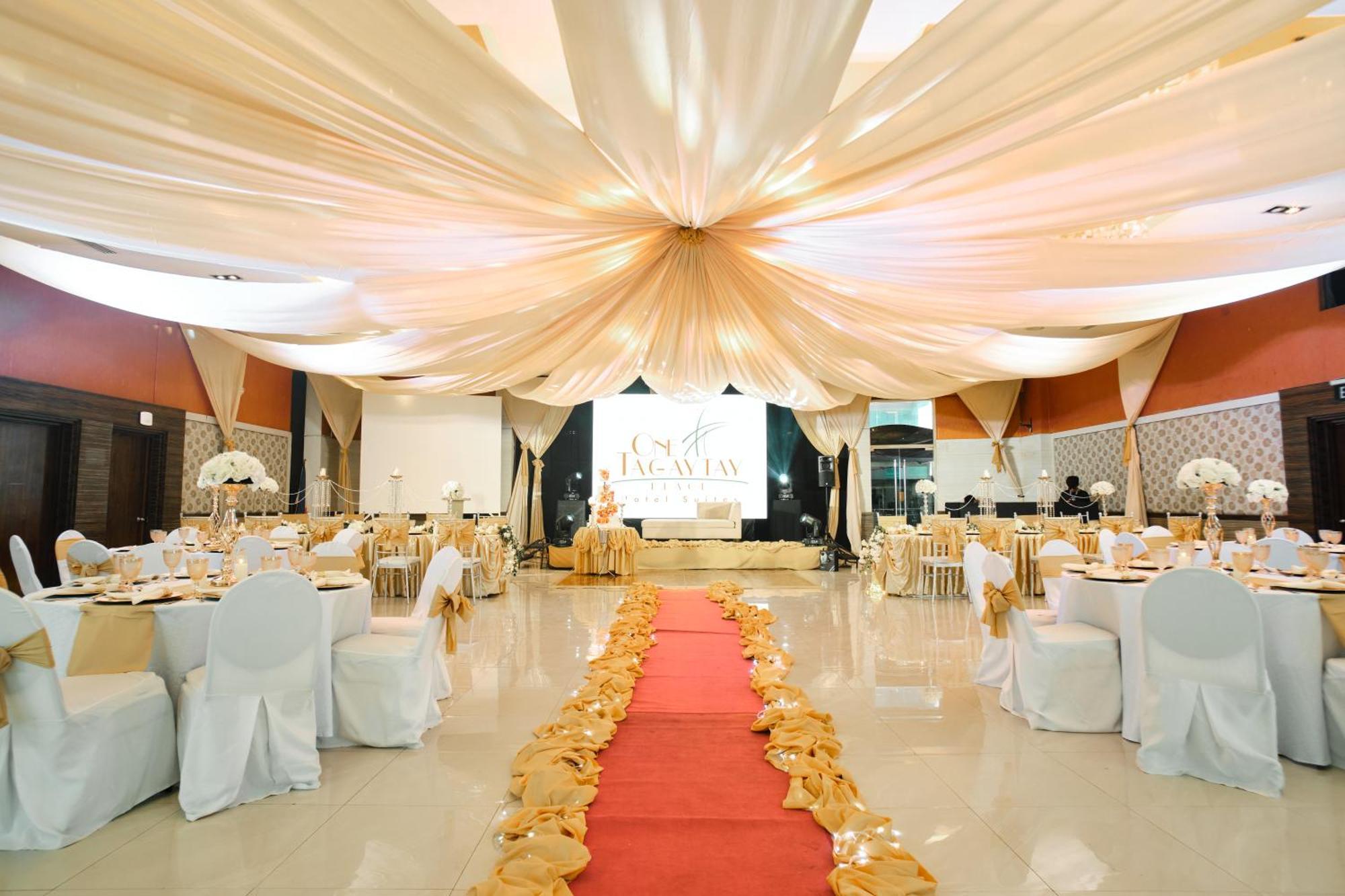 טגאיטאי One Tagaytay Place Hotel Suites Official Account מראה חיצוני תמונה
